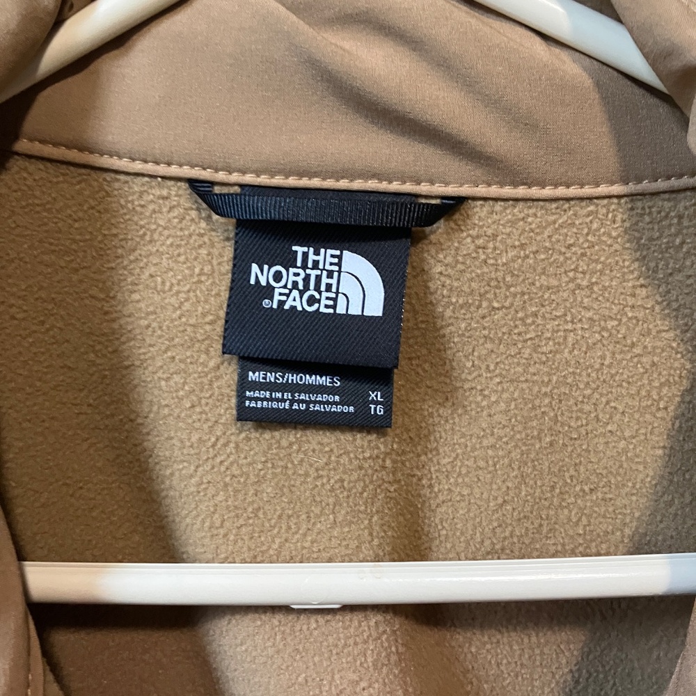 Men's North Face Jacket - Picture 2 of 2
